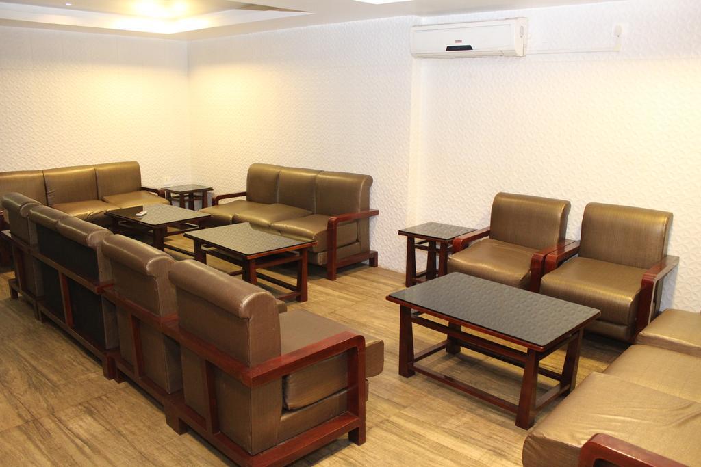 Hotel Bengal International Siliguri Exteriör bild