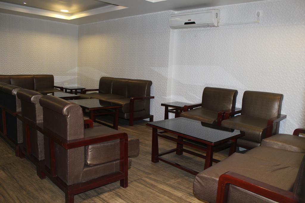 Hotel Bengal International Siliguri Exteriör bild