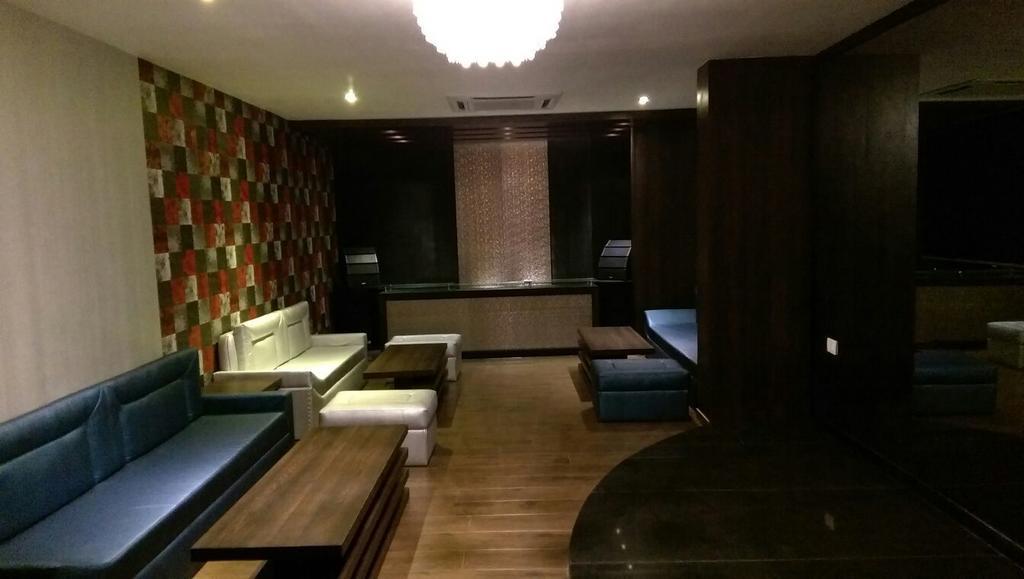 Hotel Bengal International Siliguri Exteriör bild