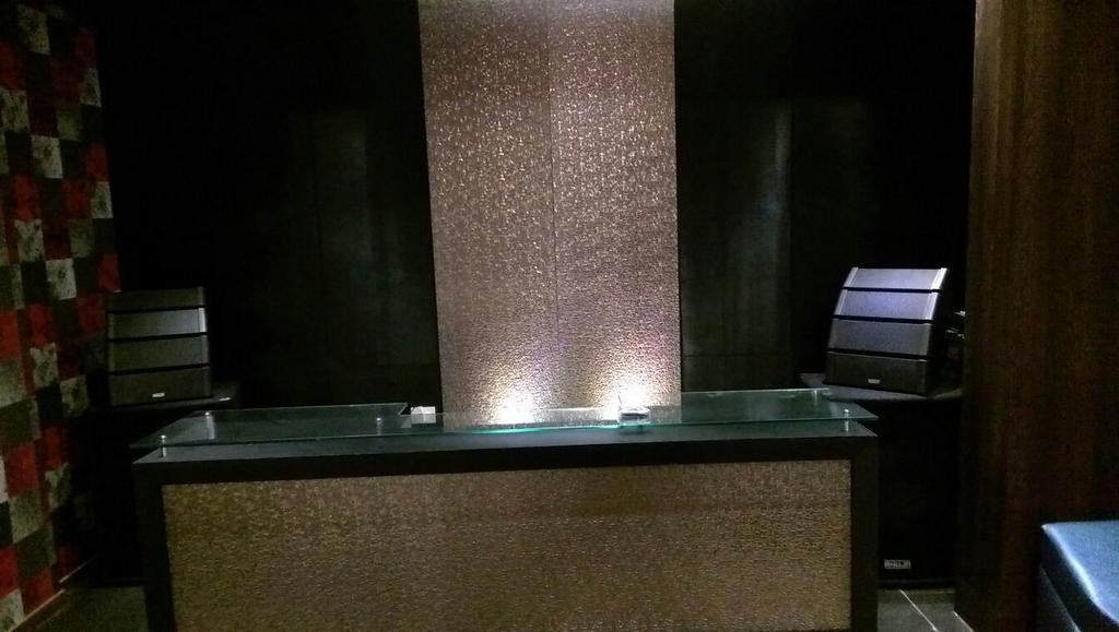 Hotel Bengal International Siliguri Exteriör bild