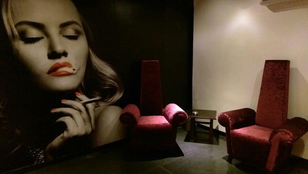 Hotel Bengal International Siliguri Exteriör bild