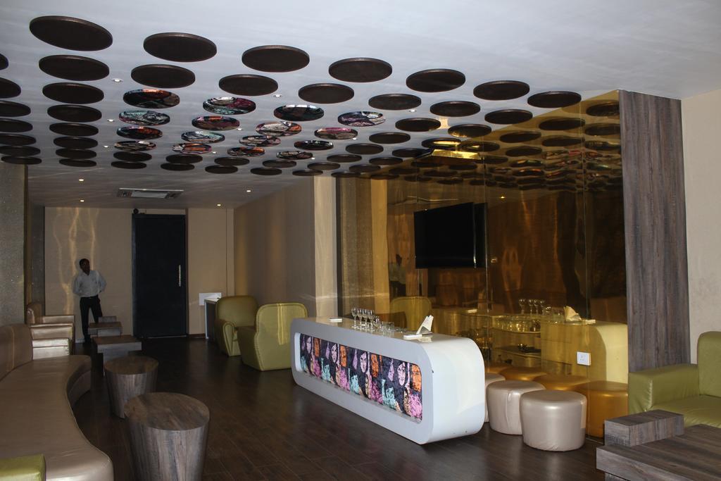 Hotel Bengal International Siliguri Exteriör bild