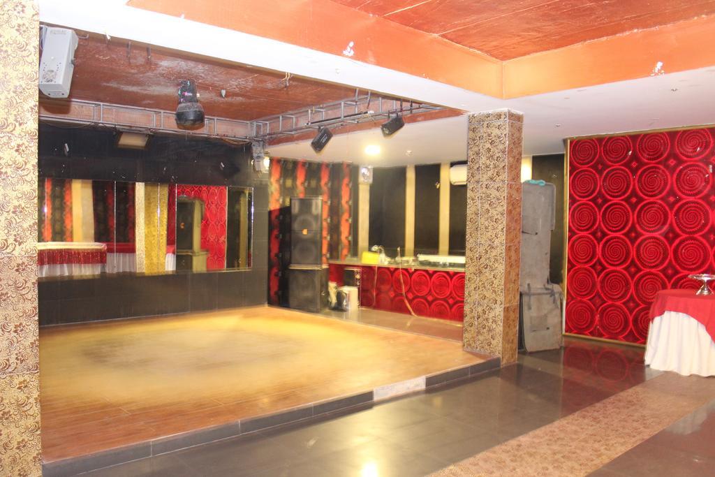 Hotel Bengal International Siliguri Exteriör bild