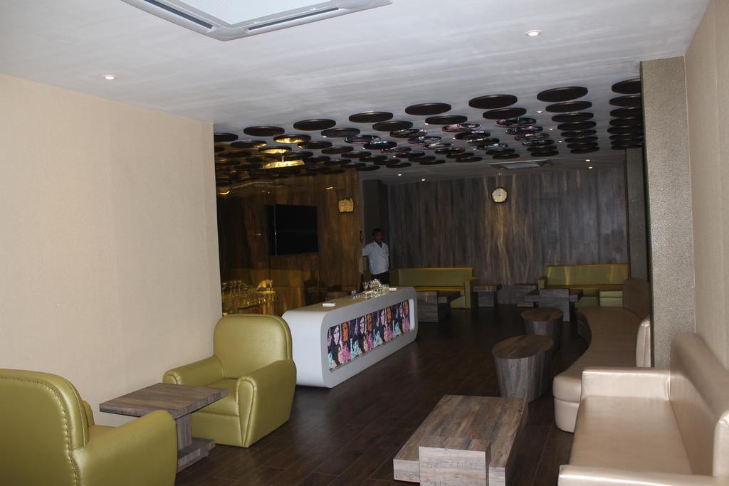 Hotel Bengal International Siliguri Exteriör bild