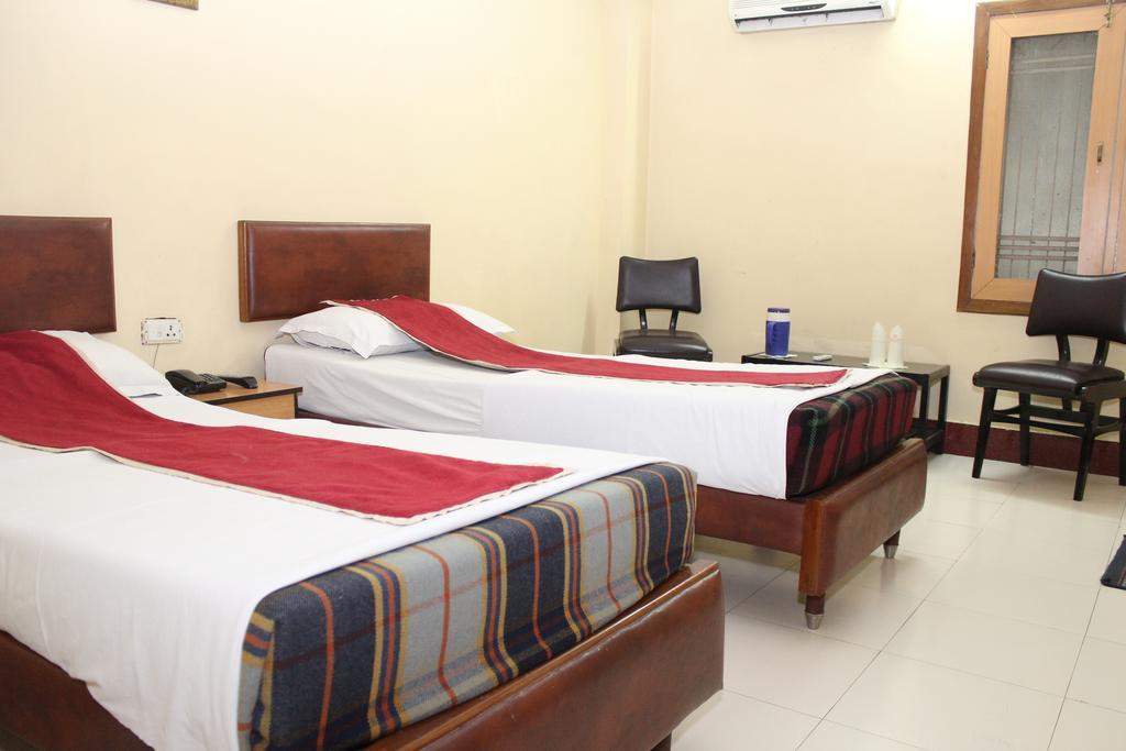 Hotel Bengal International Siliguri Rum bild