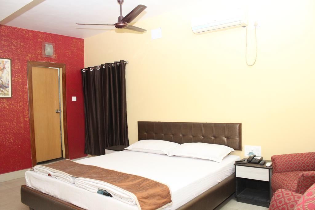 Hotel Bengal International Siliguri Rum bild