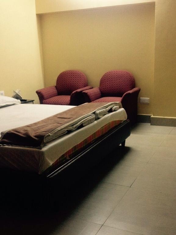 Hotel Bengal International Siliguri Exteriör bild